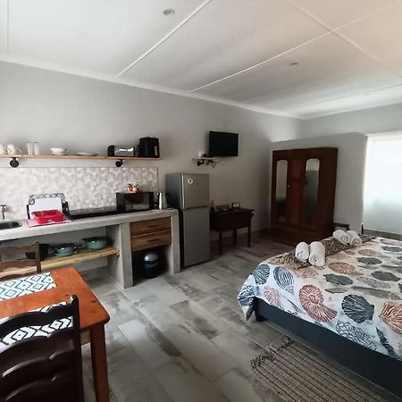 Bluewater Guesthouse Порт Елизабет Екстериор снимка