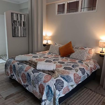 Bluewater Guesthouse Порт Елизабет Екстериор снимка